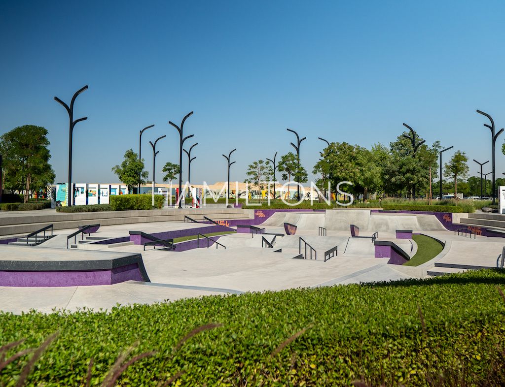 Live in the heart of Sharjah | Luxury Community | Vacant | Resale