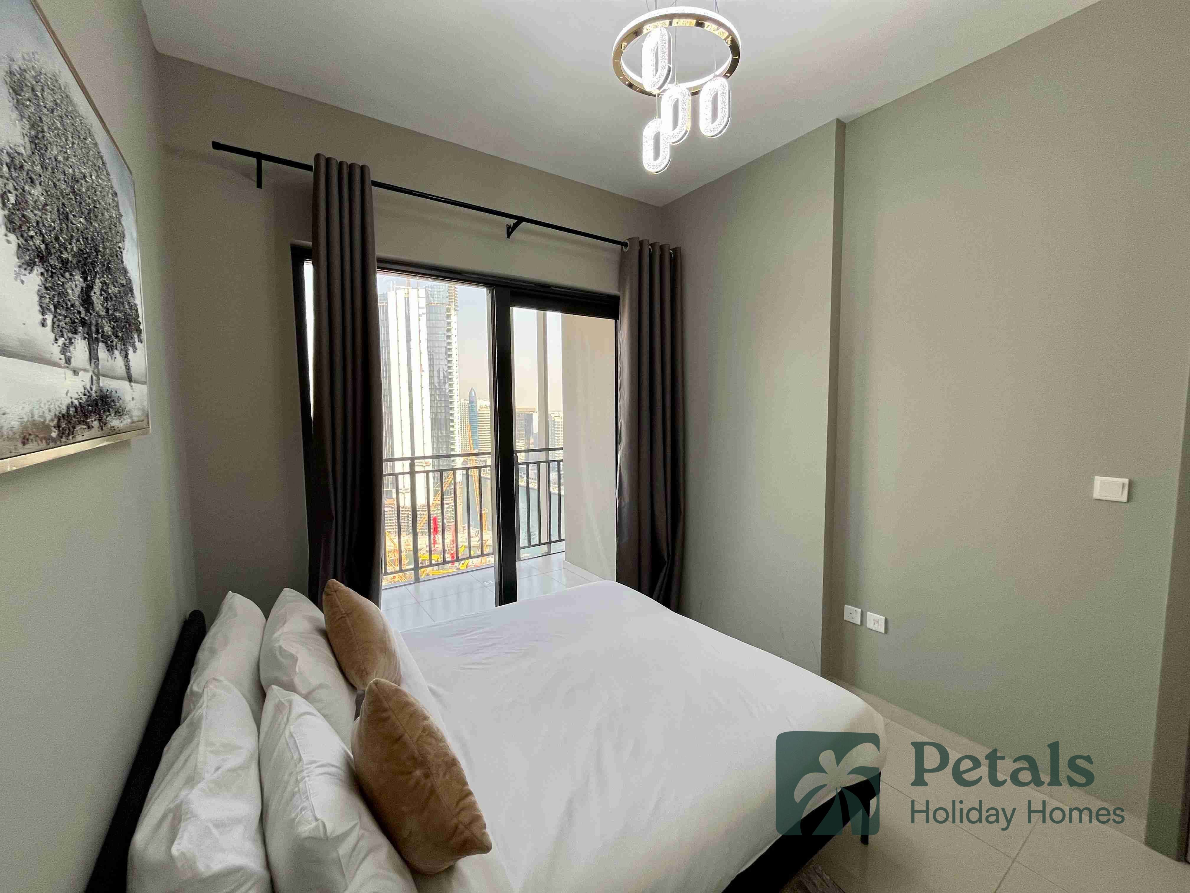 Fully Furnished 1-bedroom Apartment in Zada Tower, Business Bay – Prime Location!