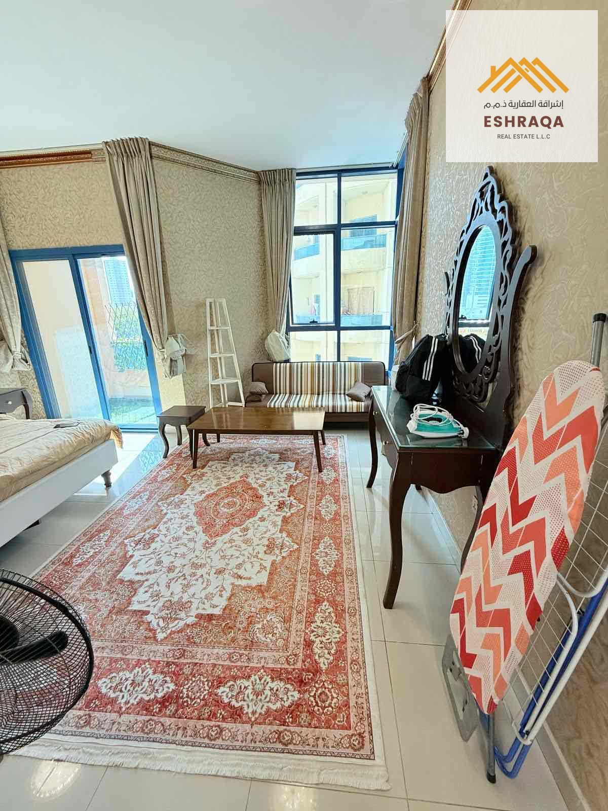 apartment card