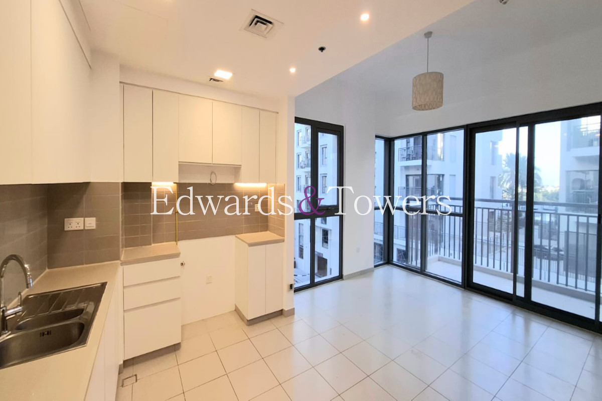 apartment card