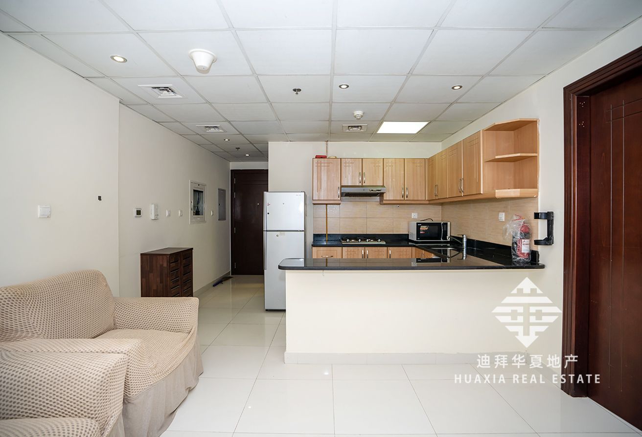 apartment card