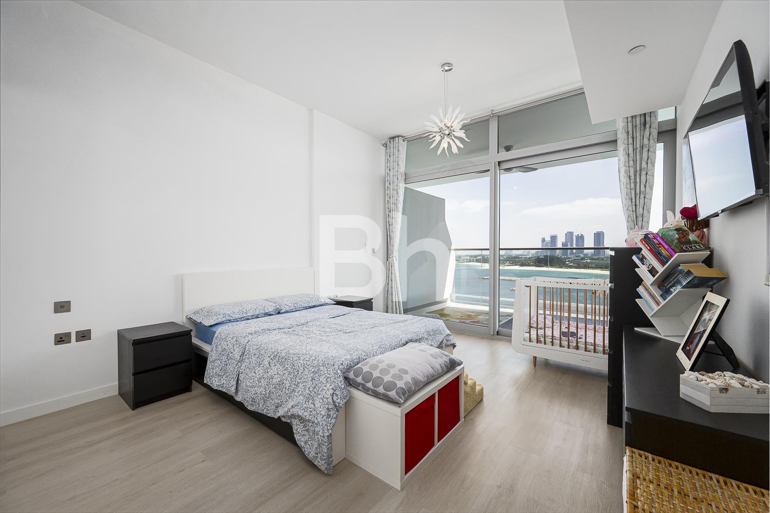 apartment card