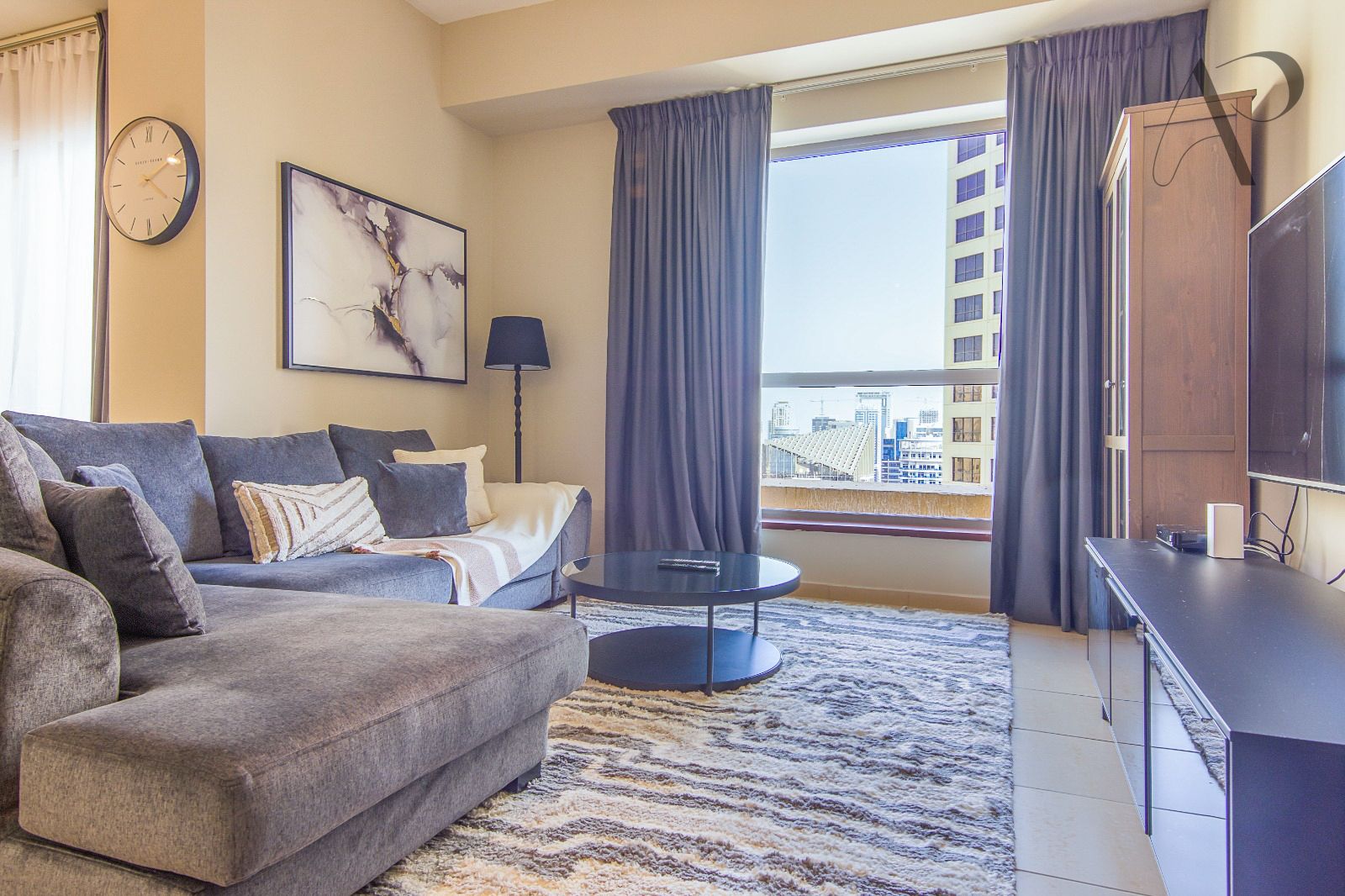 Bright 2BR in Shams 4, JBR – Steps from the Beach