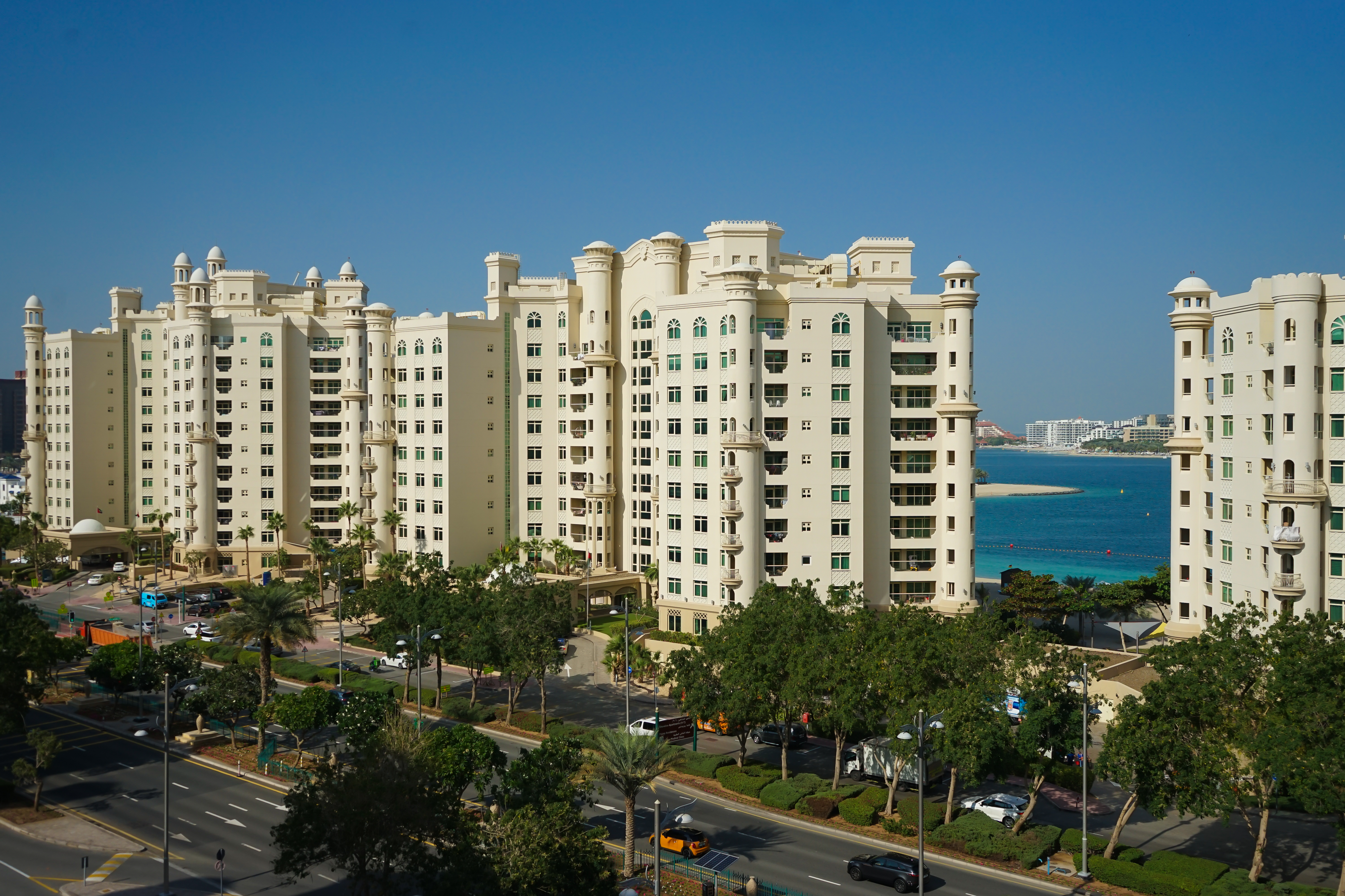 3 Bed Deluxe Apartment, Exclusive short stays, Palm Jumeirah, Dubai