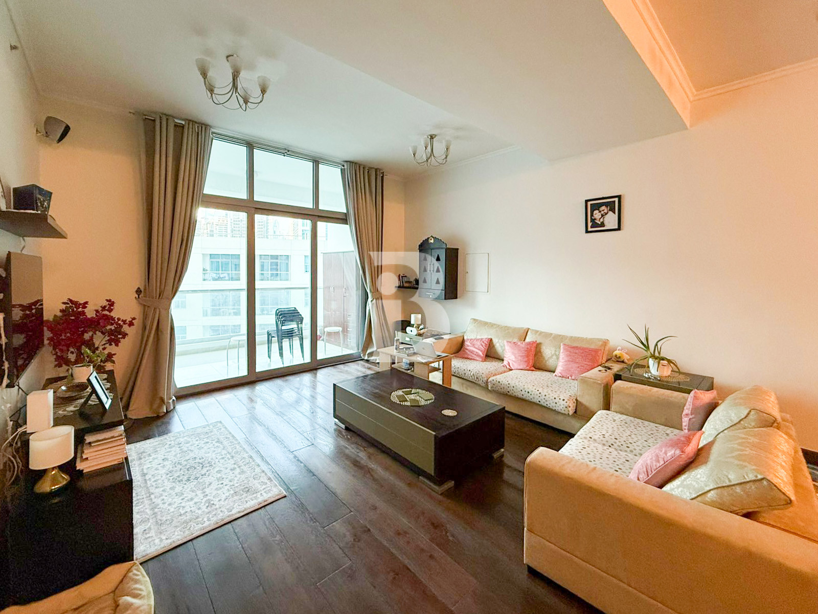 apartment card