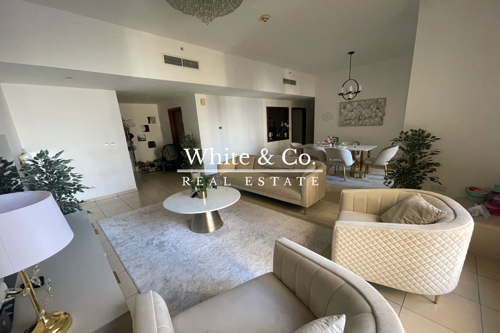 apartment card