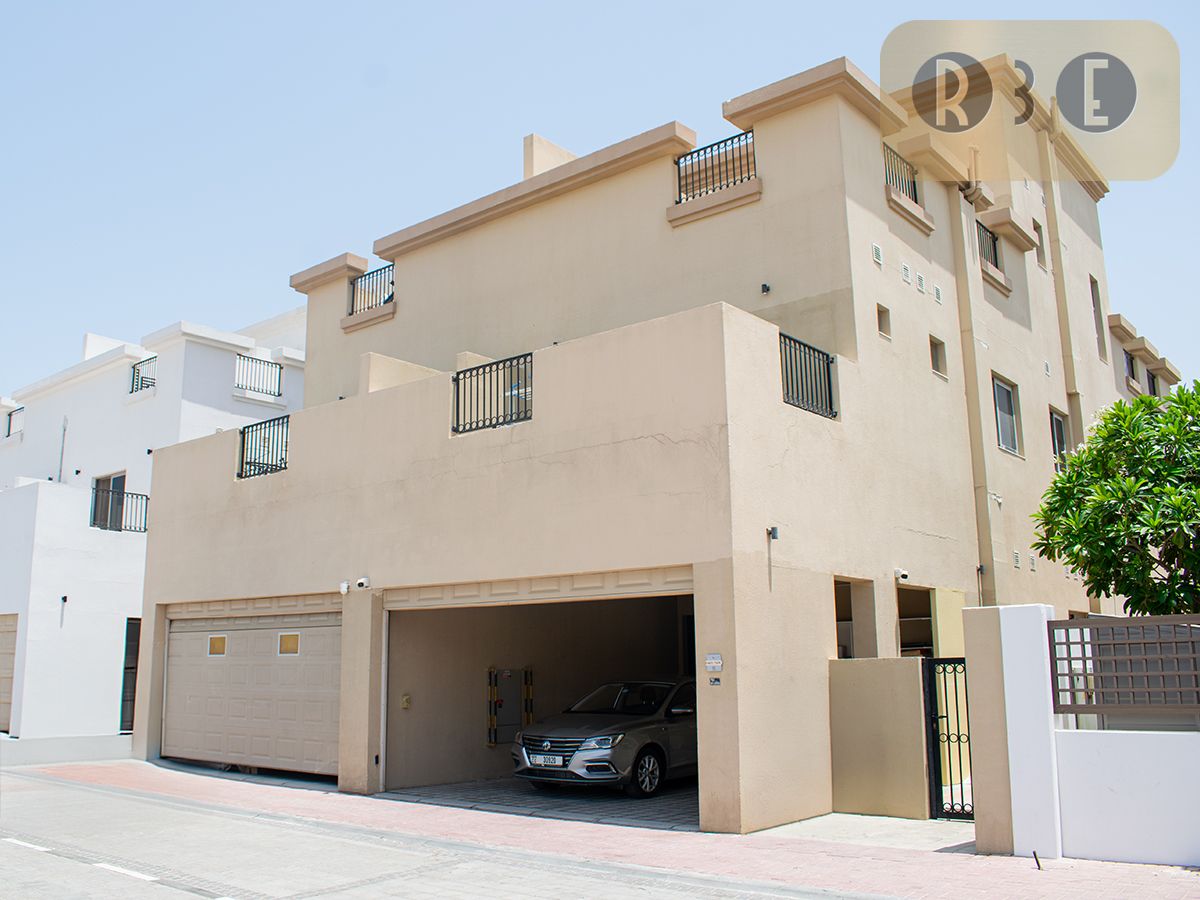 Prime Location Villa | 4 Bedrooms + Maid | Large Outdoor Balcony