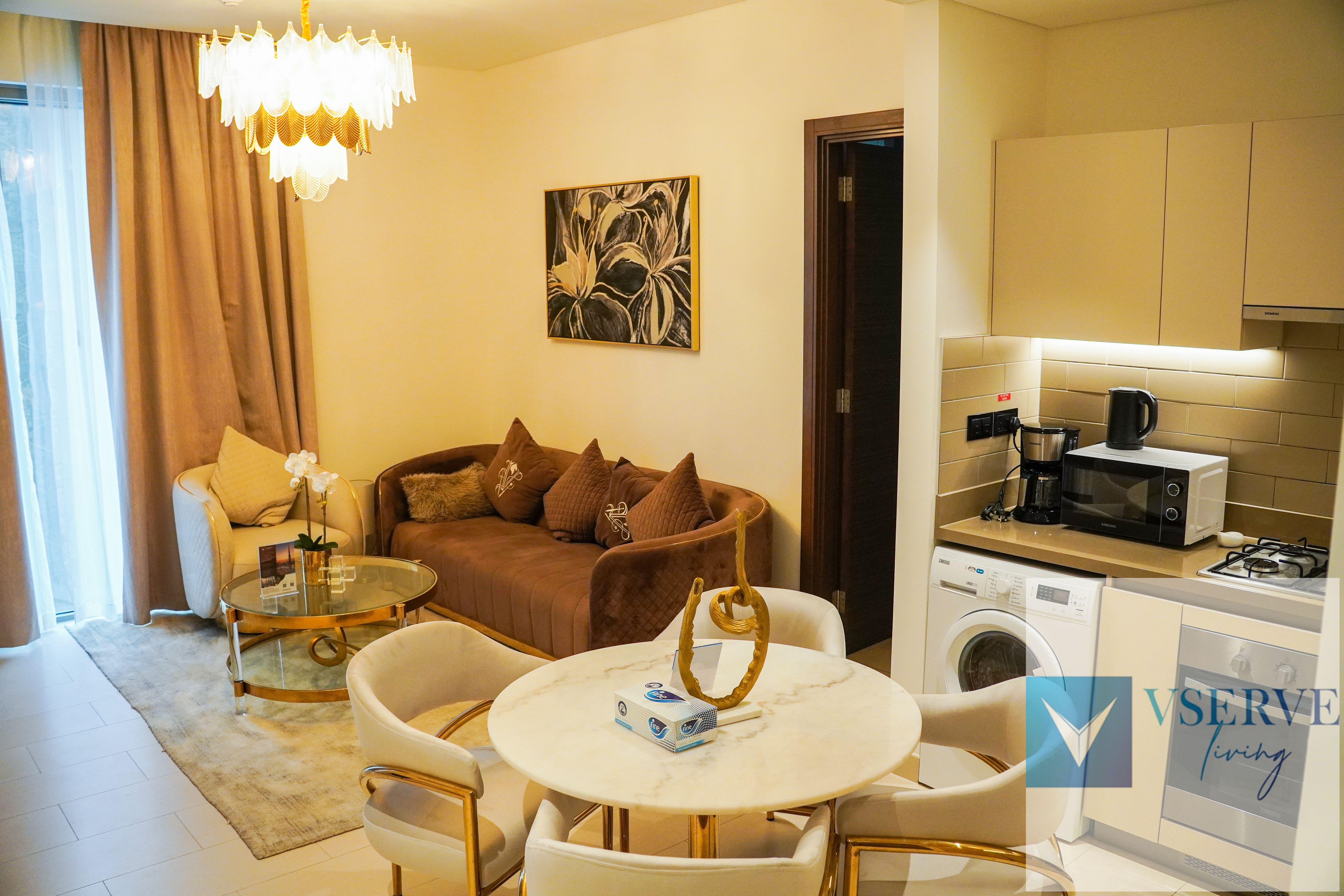 2BR Perfect Blend of Luxury, Comfort & Convenience