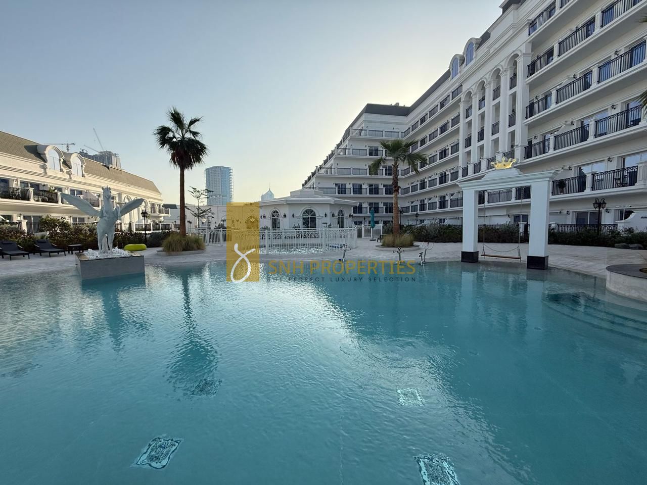 BRAND NEW | 4 CHEQUES | BOOK NOW