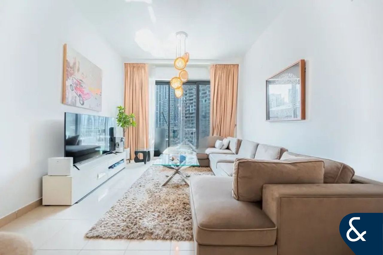 apartment card
