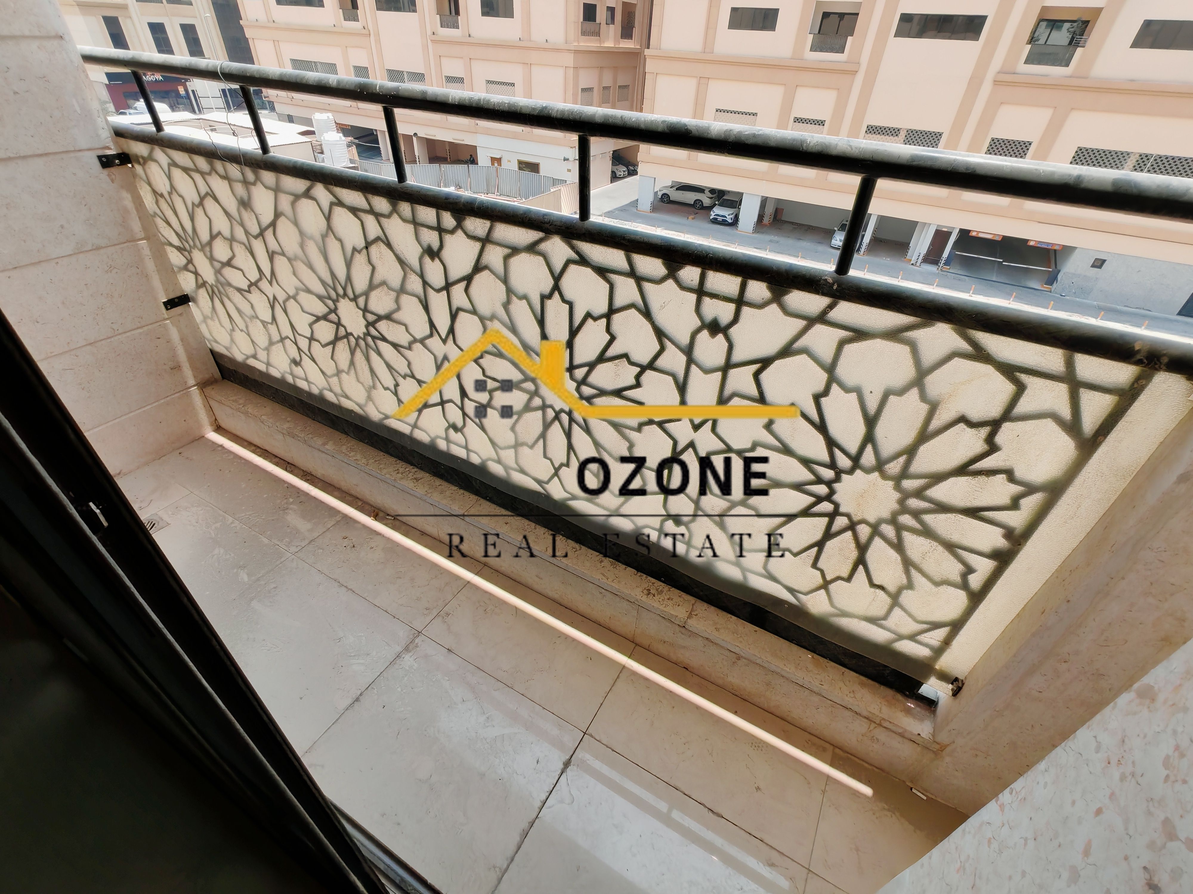 Best Deal Open View Balcony\°°Family Building\°°Like New\°°Parking