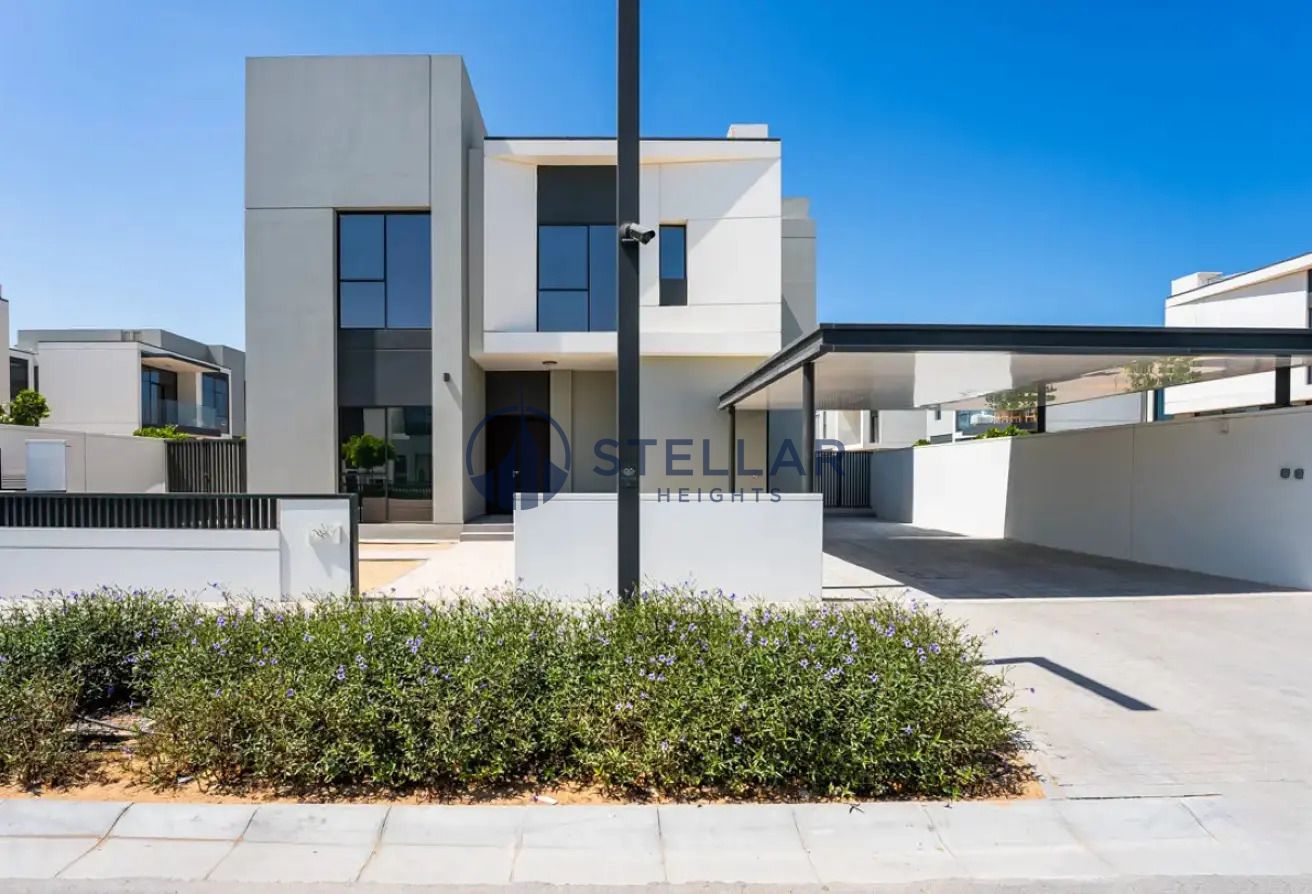 Vacant Type B | Closed Kitchen | Metro | Brand New