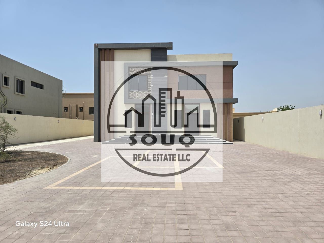 Spacious & Stunning 5-Bedroom Villa in Al Uraibi