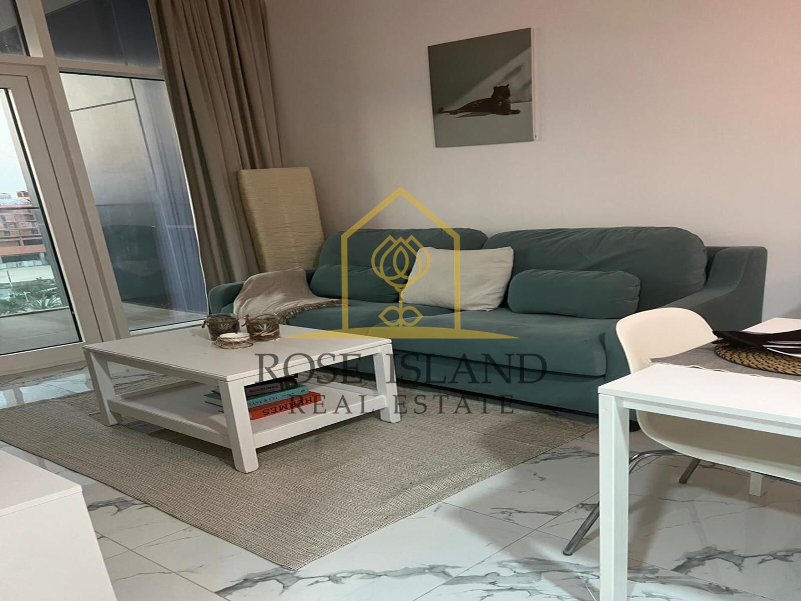 apartment card