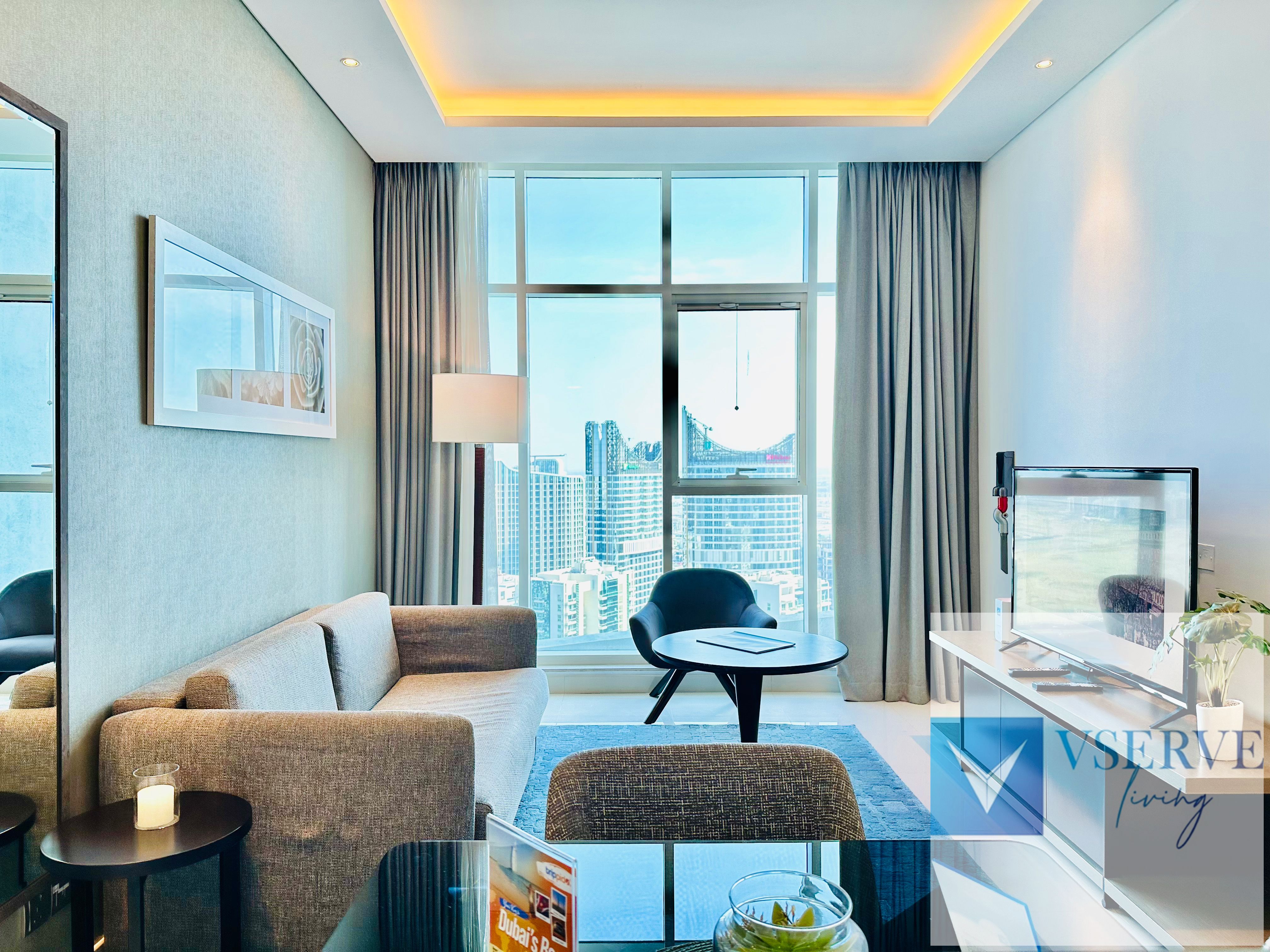 Stylish specious 1 BR with Canal View