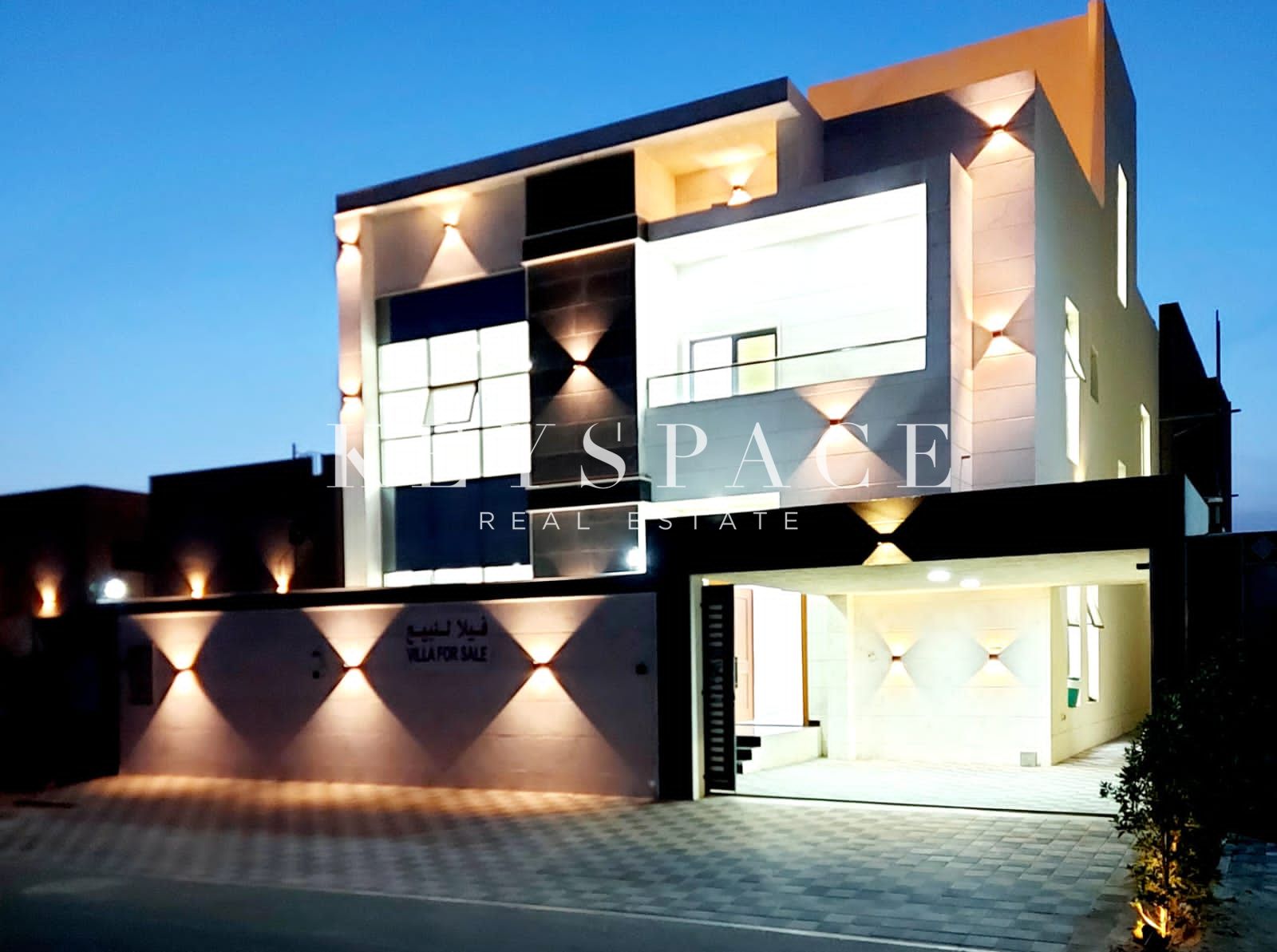 Modern Luxury Villa | Strategic Location | Call Now| Resale Unit