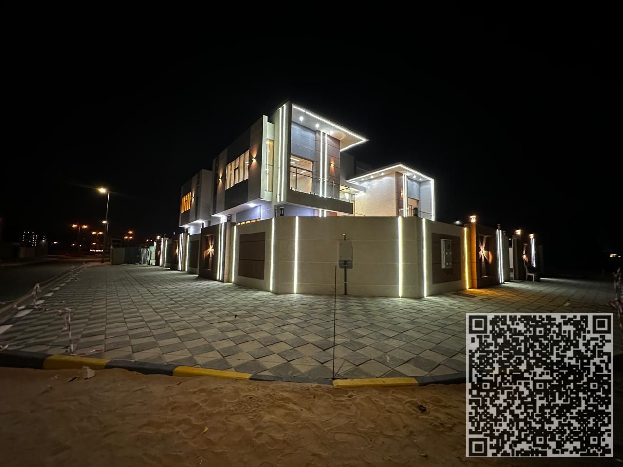 BRAND NEW SPECIOUS ULTRA LUXURY BEAUTIFUL 7 MASTER BEDROOMS VILLA WITH SWIMMING POOL AND ELEVATOR AVAILABLE FOR RENT IN YASMEEN AJMAN