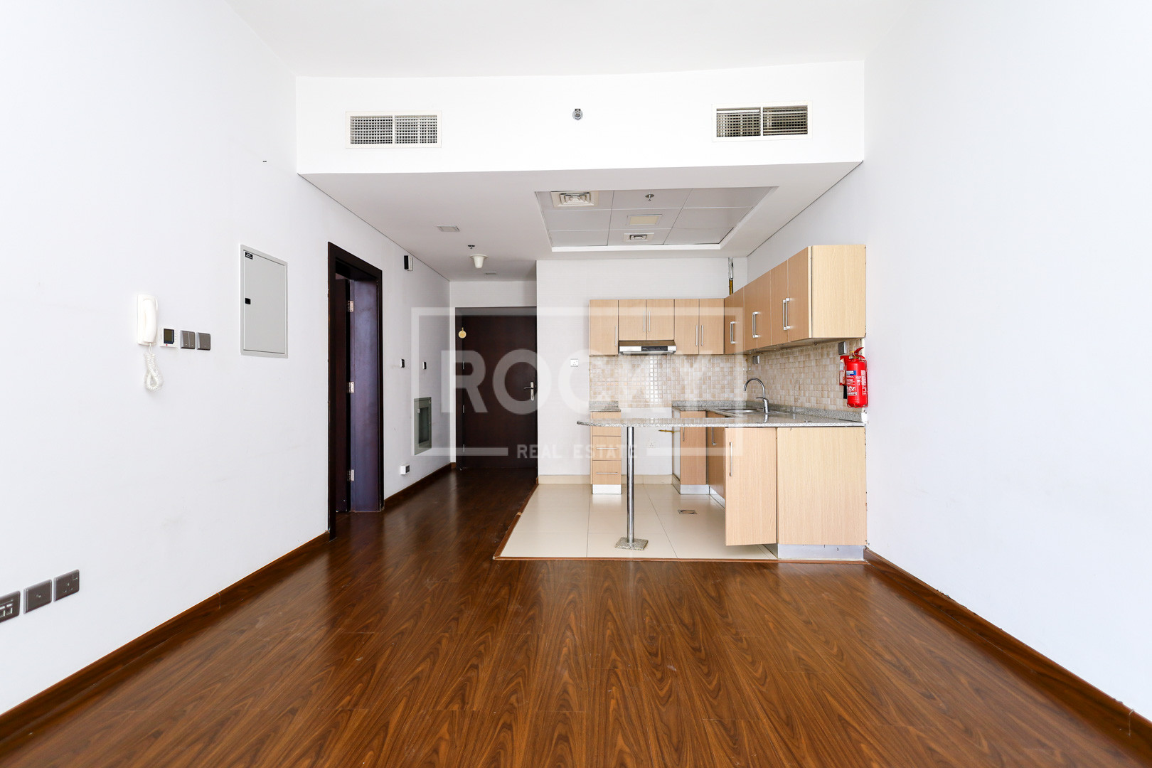 apartment card