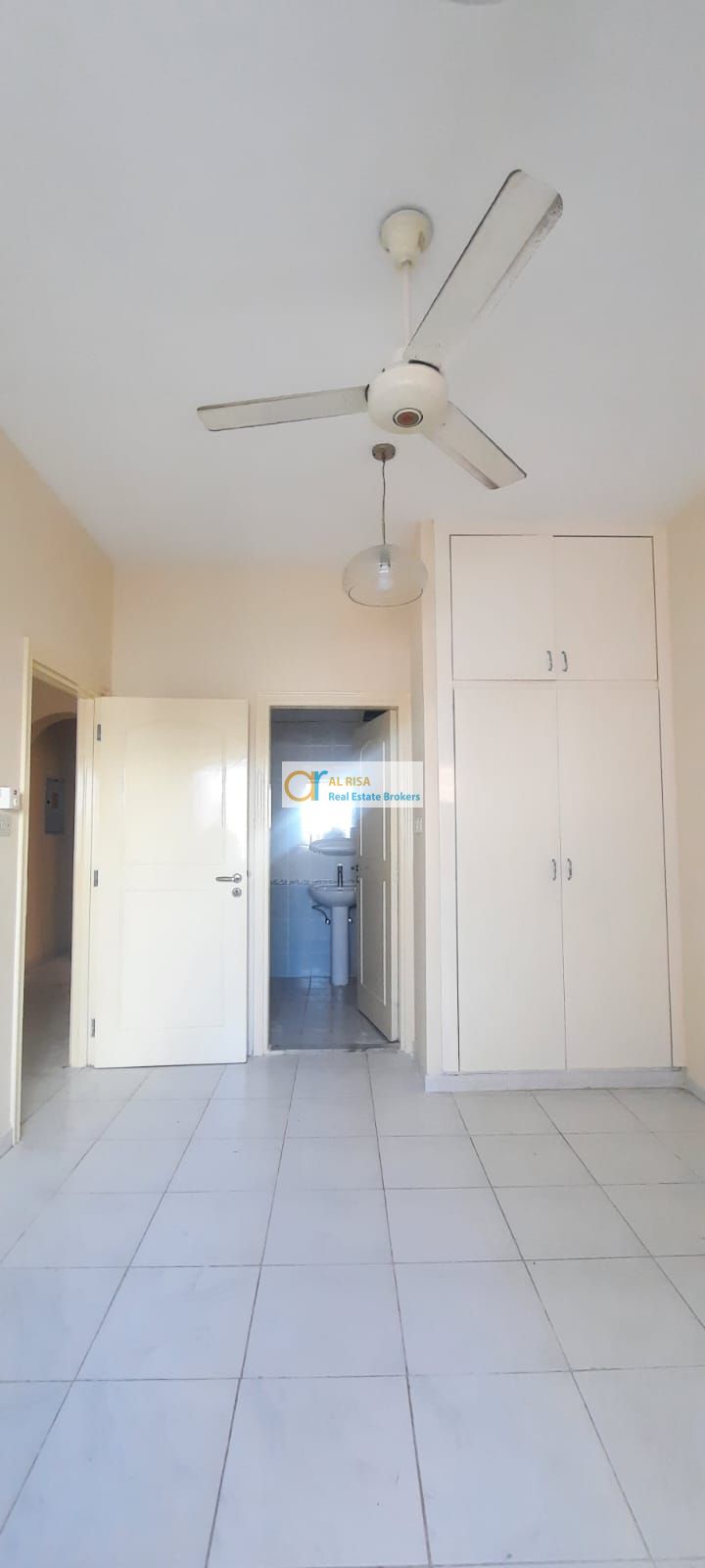 1 BHK Apartment available - 7mins walk from Burjuman metro