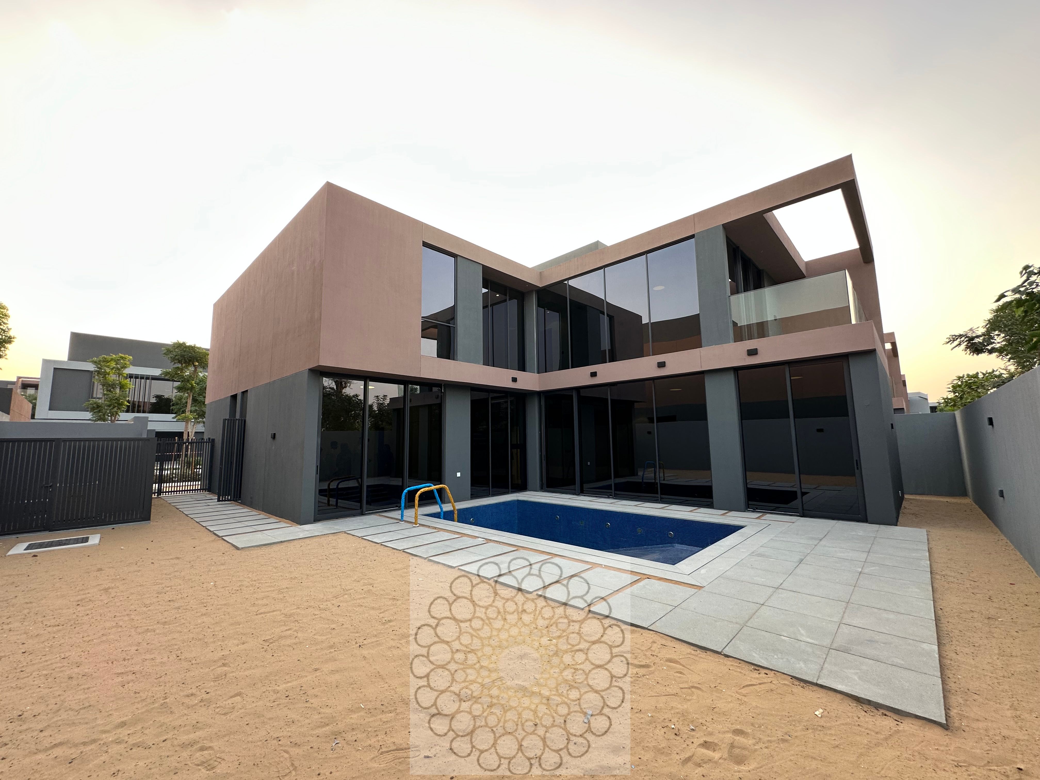 Luxury 4 Bedroom Villa with Pool -1% monthly instalment - 5% Down Payment
