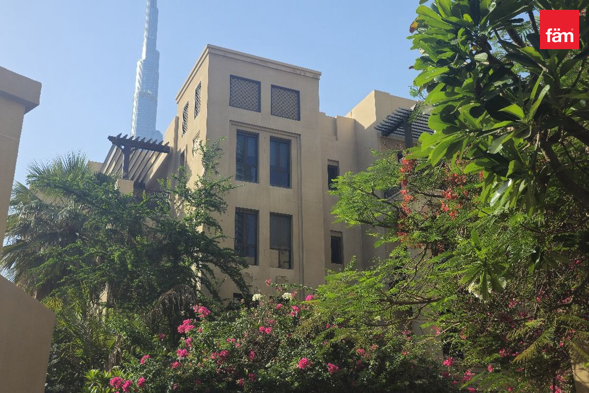 Reehan 5 | Serene Setting | Prime Downtown