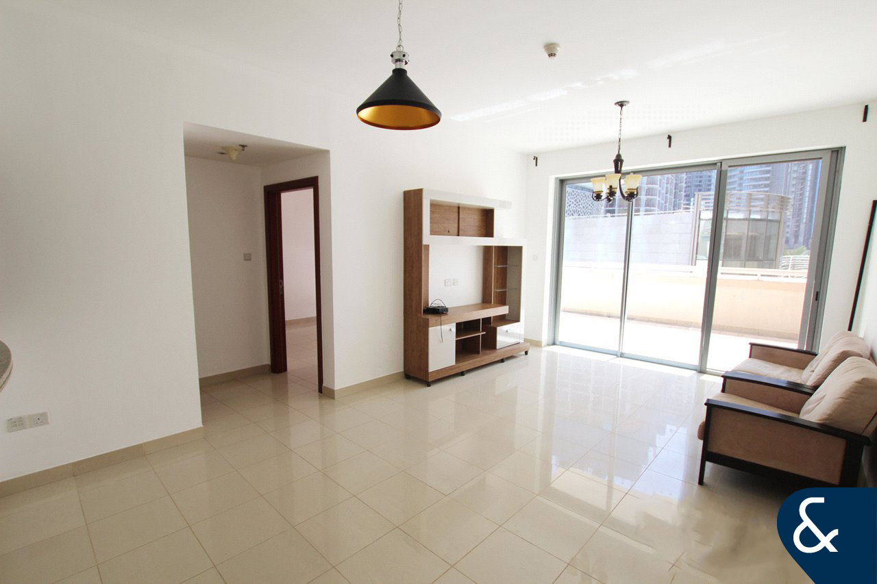 apartment card