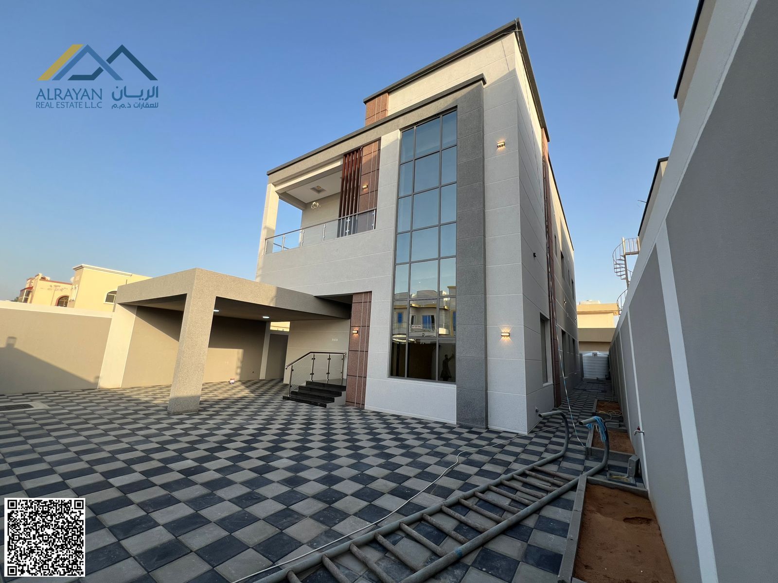 Modern villa with contemporary design, price inclusive of air conditioning, negotiable. Freehold for all nationalities.