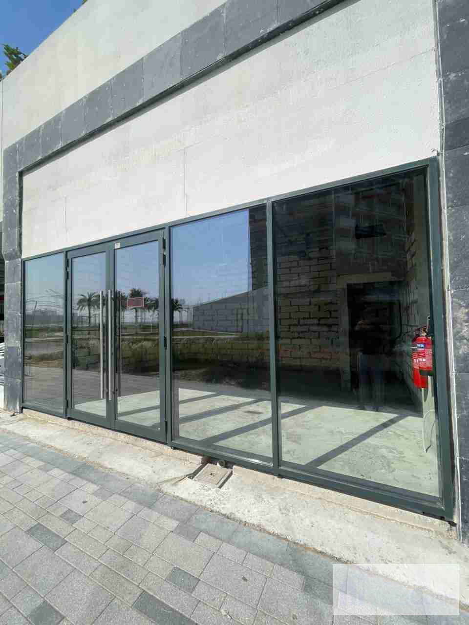 PRIME LOCATION COMMERCIAL SHOP ||MAIN BOULEVARD VIEW||SHELL &CORE||HIGH FOOTFALL||STRATEGIC LOCATION
