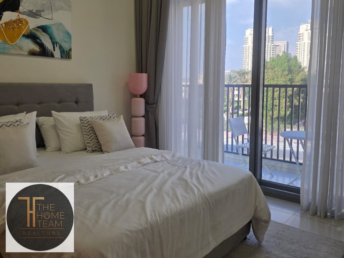 Unfurnished | Mid Unit | 5Bedroom