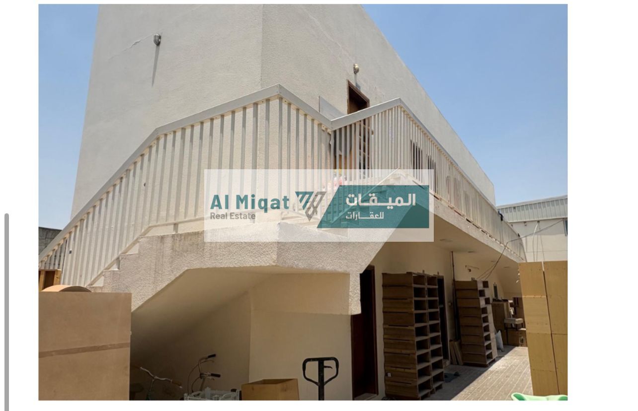 Two warehouses and workers' quarters for sale in Emirates