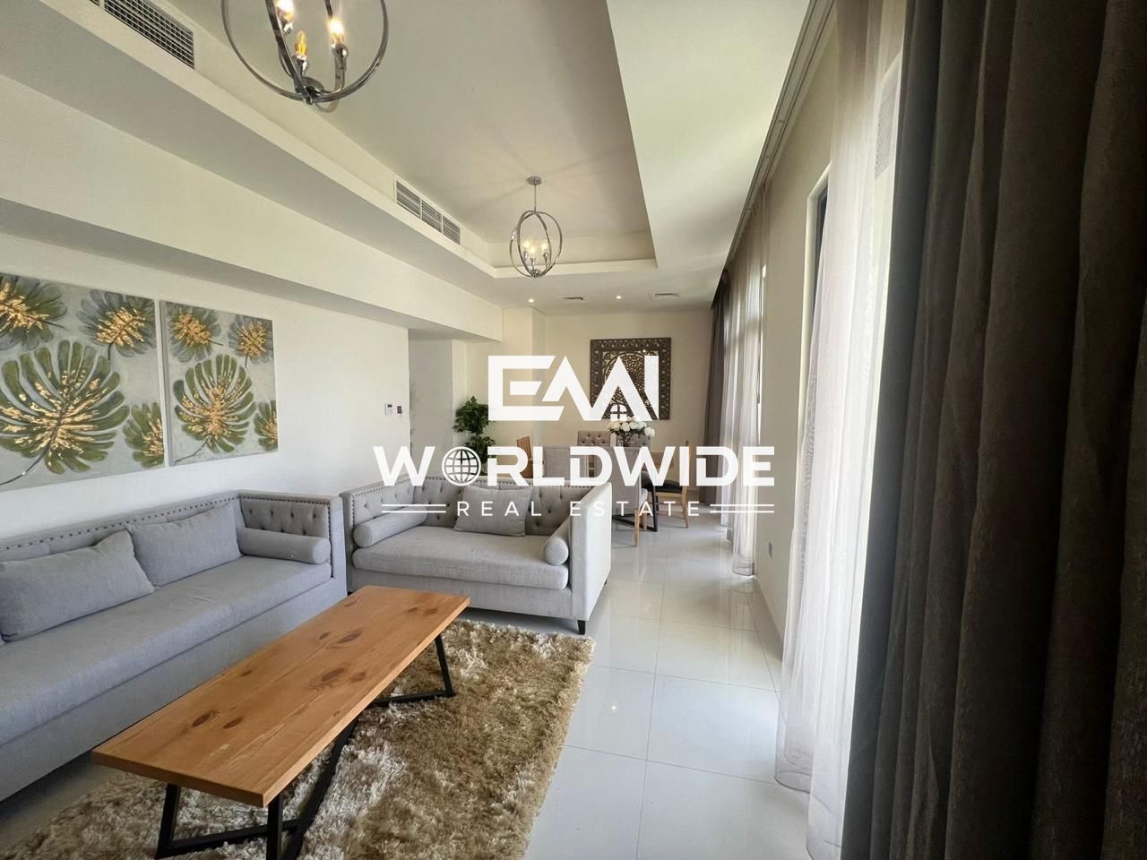 3 Master Bedrooms | Single Row | Lake View