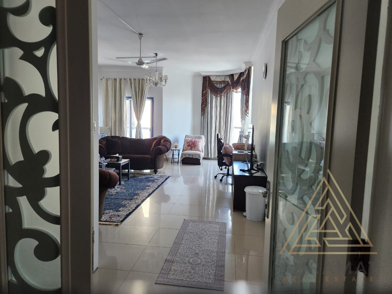apartment card