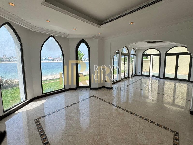Exclusive | 4 BR plus Maids | Atrium Entry