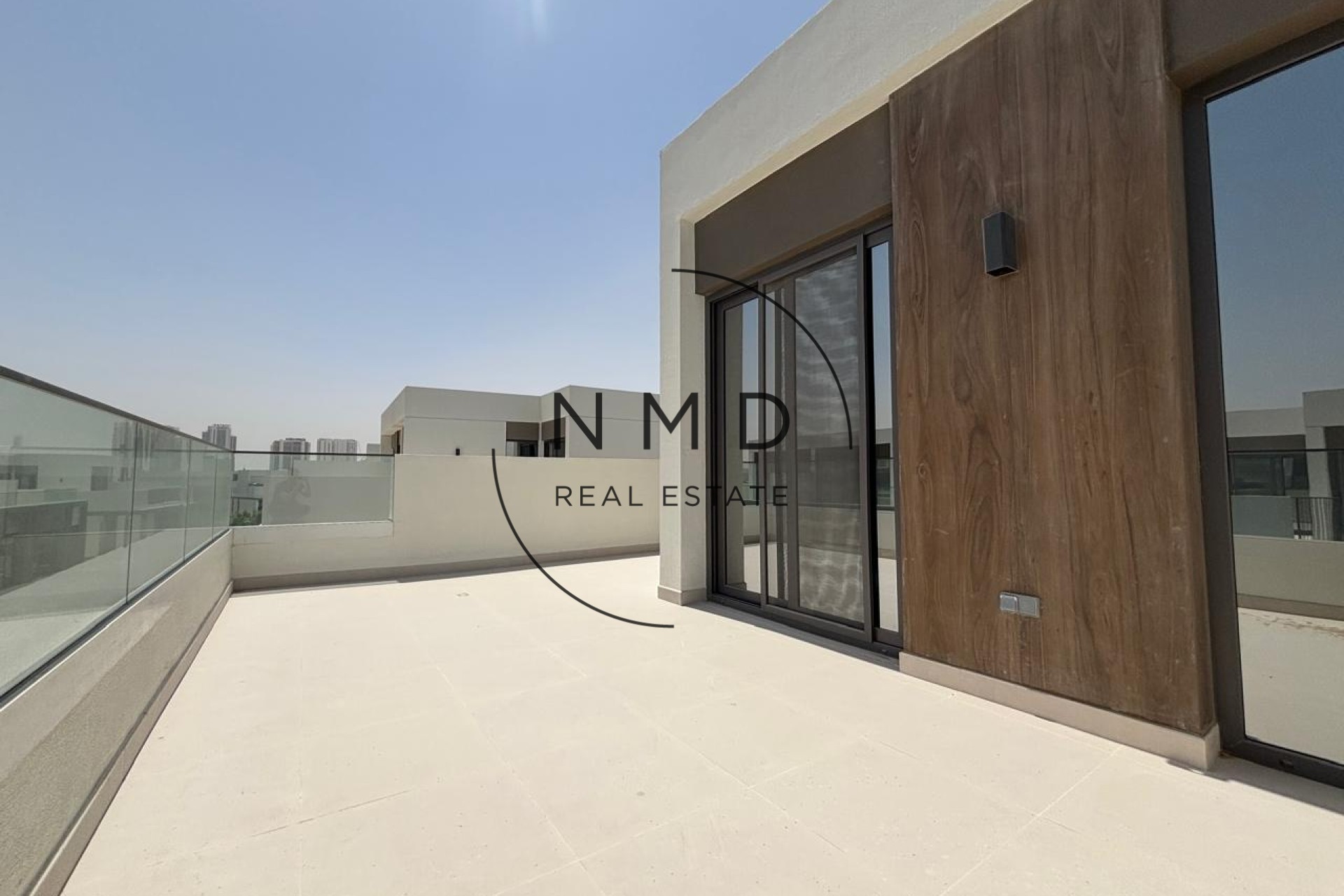 BRAND NEW | SOLAR PANELS | APPLIANCES | UPGRADED