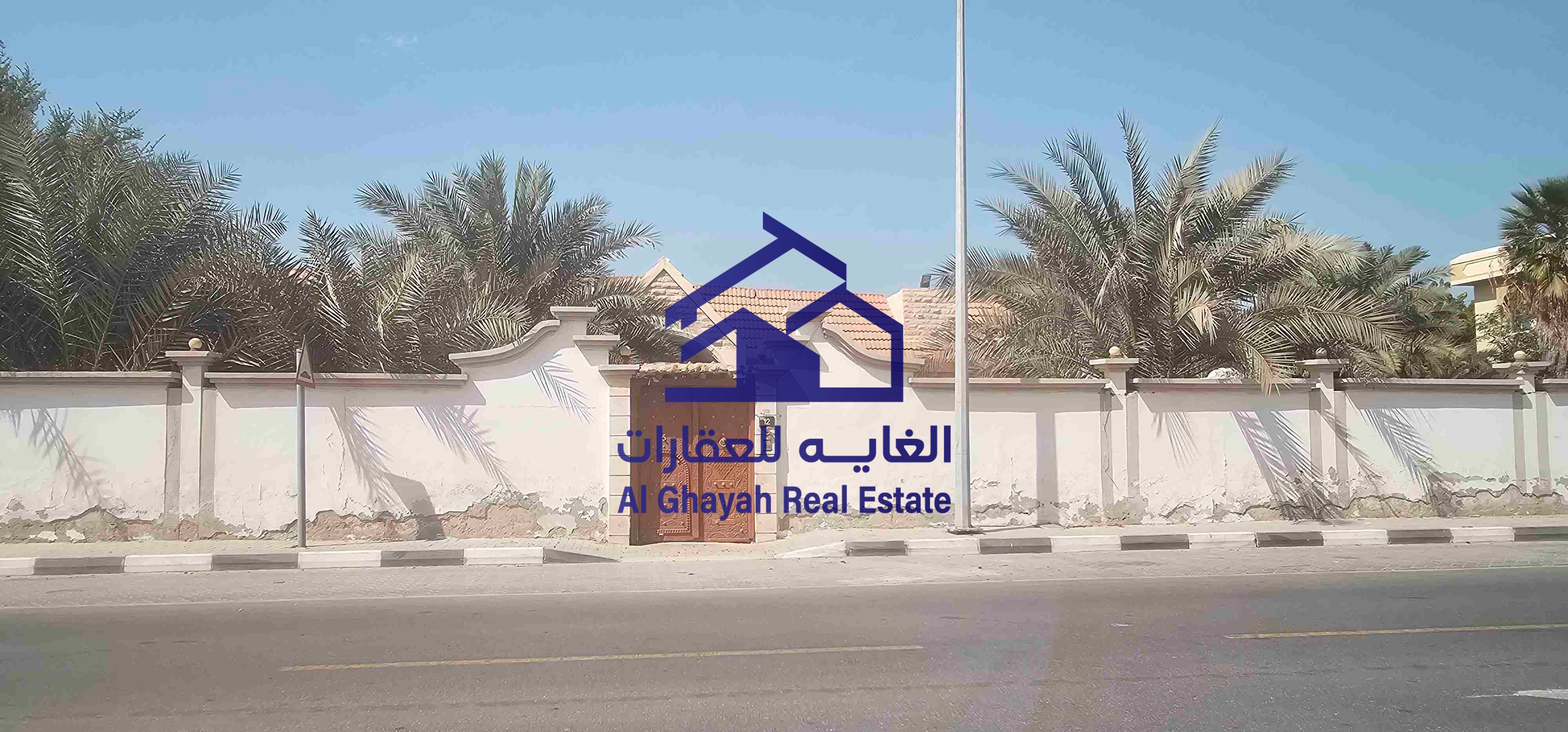 Luxury villa for rent in Al Darari area