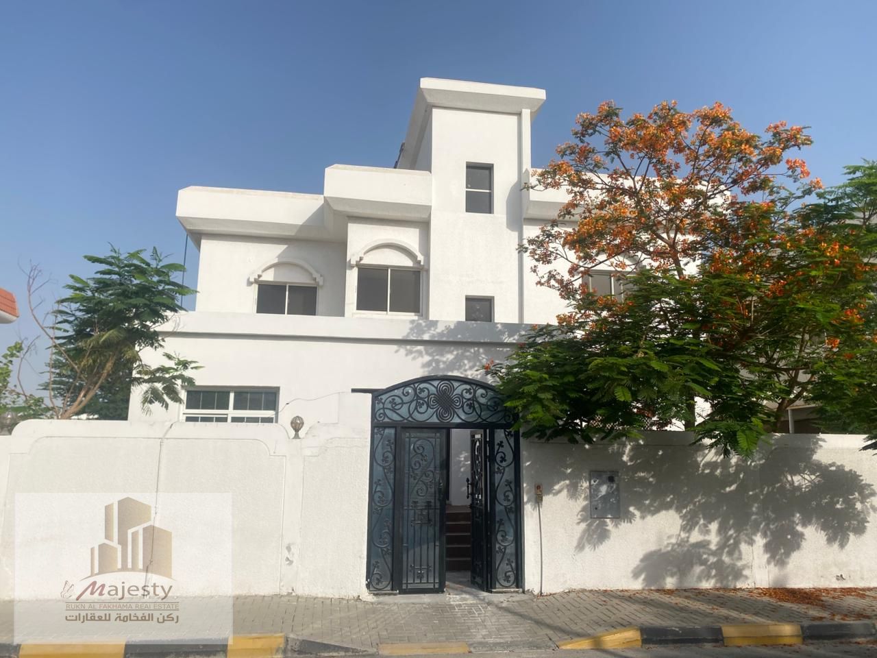 Villa for sale with 5 bedrooms in the Sharqan area / Emirate of Sharjah.