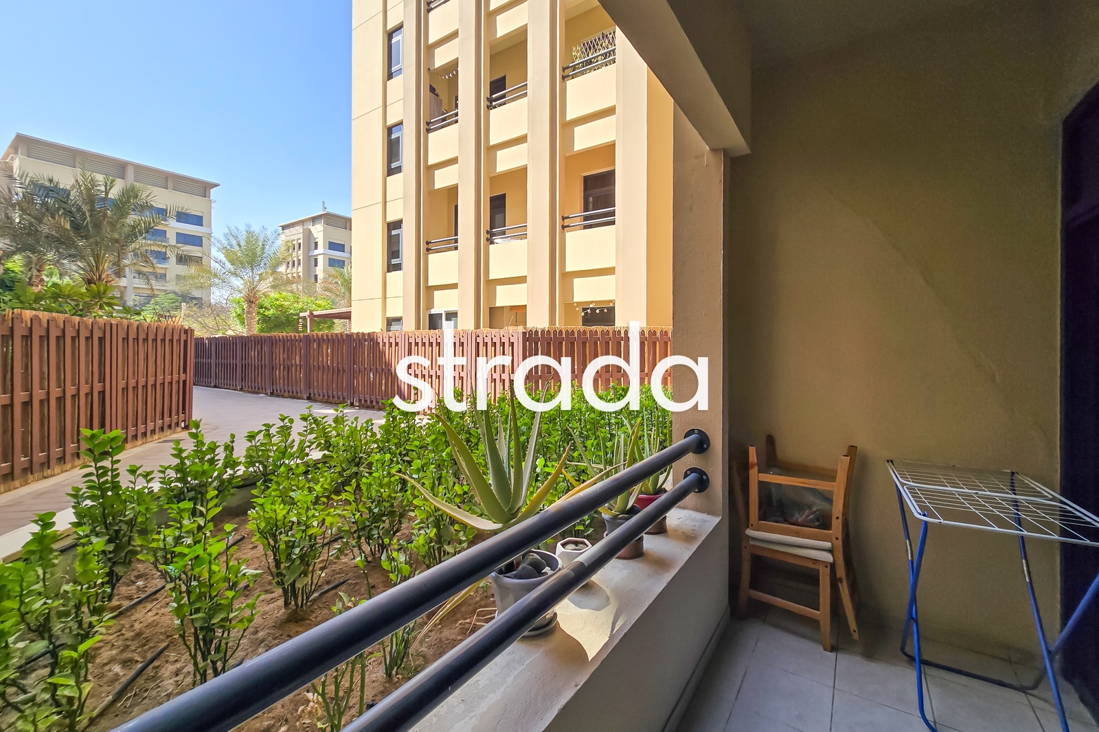 apartment card