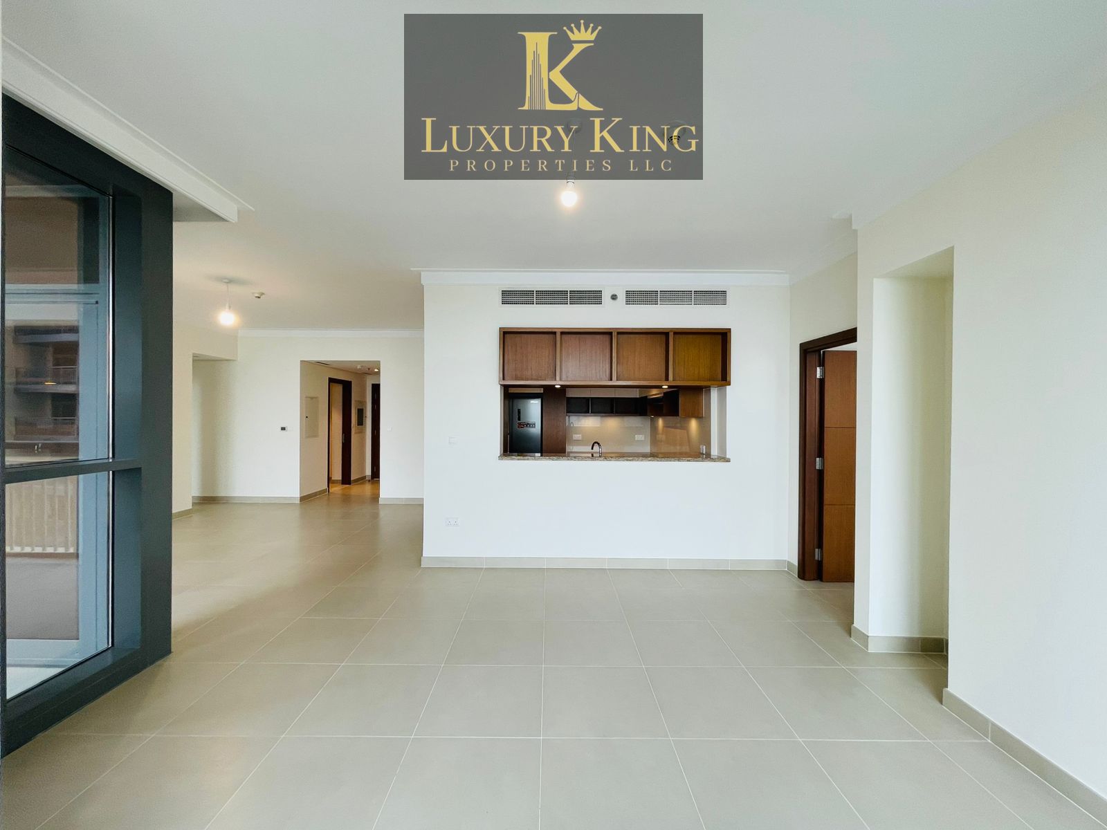 Large Unit | Stunning View | Burj Khalifa & Sea