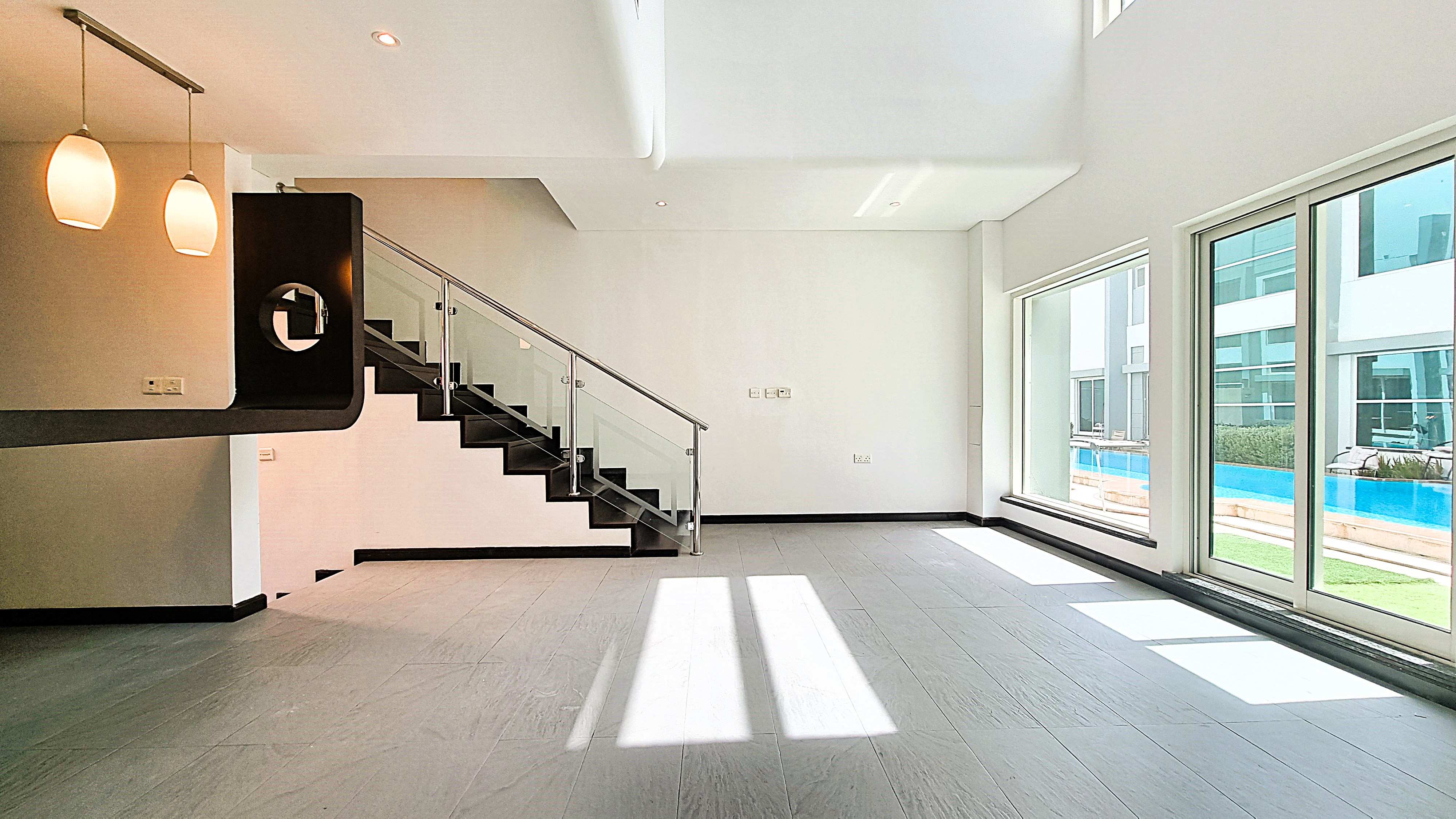 Amazing 1 Bedroom Duplex Town House- Mirdiff