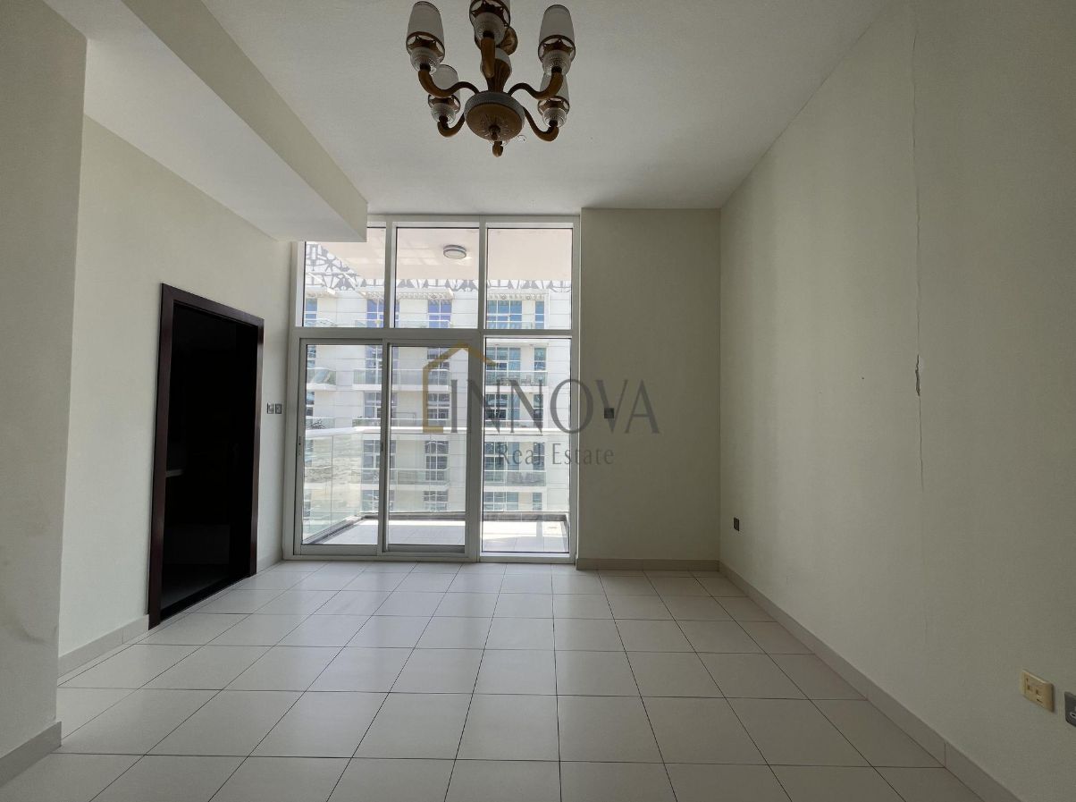 apartment card