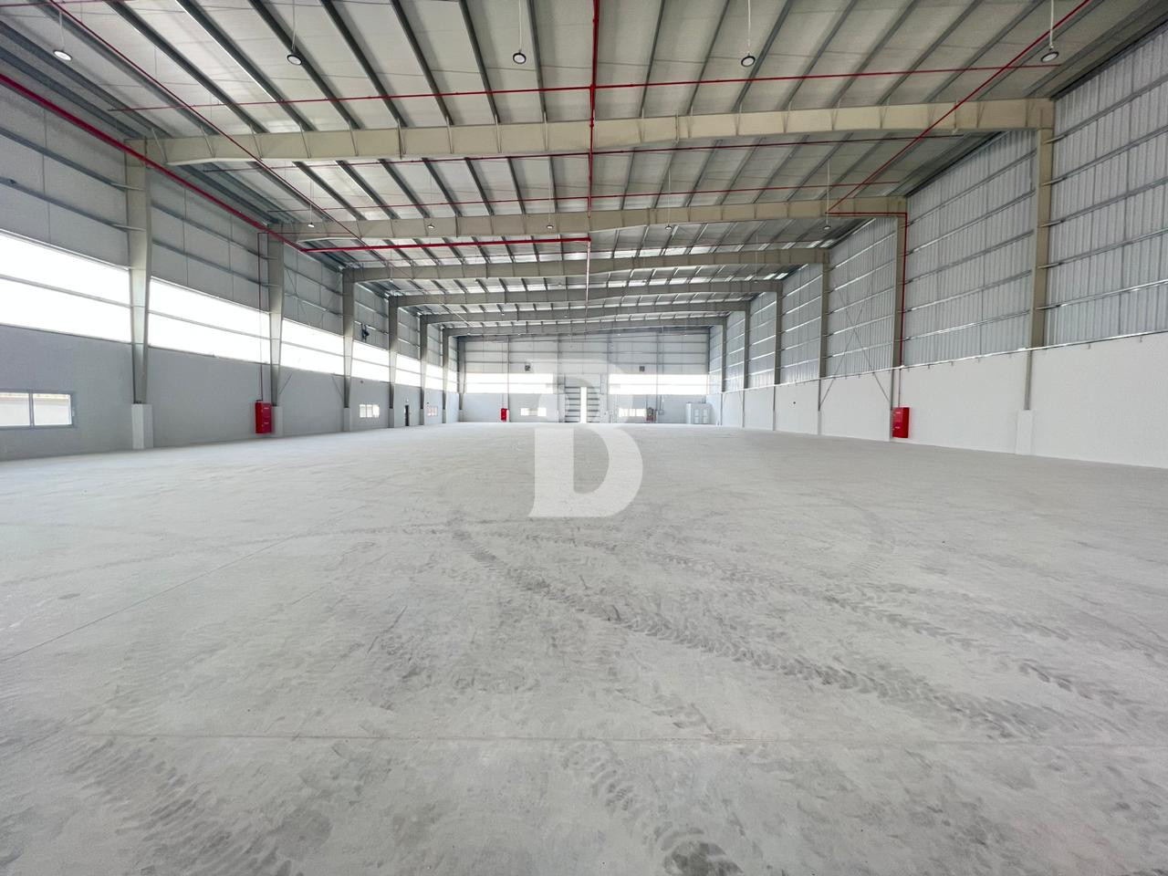 Only 55 psft 800 KW 55000 sqft Warehouse in DIC
