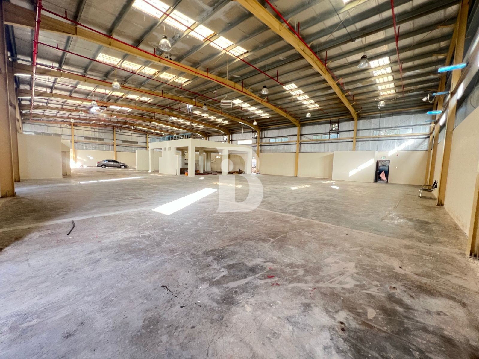 200 KW 12100 Sqft Warehouse in DIP