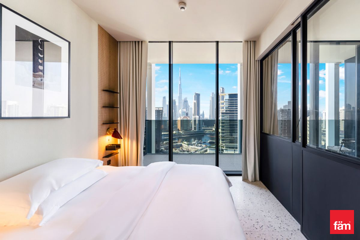 Modern 1 BR | Stunning Burj Khalifa Views | WFH Friendly