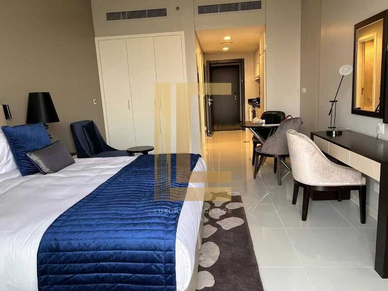 apartment card
