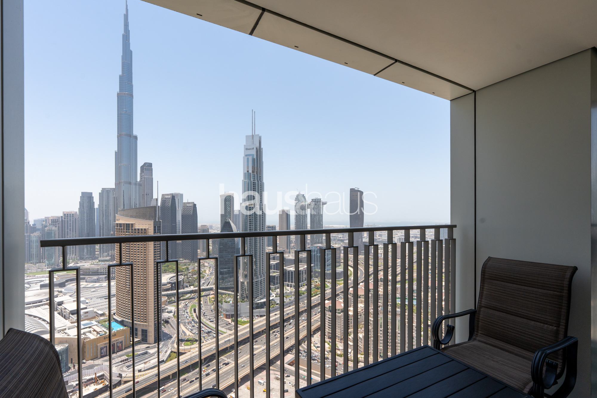 Luxurious 3BR | Burj Khalifa View | Maid’s Room