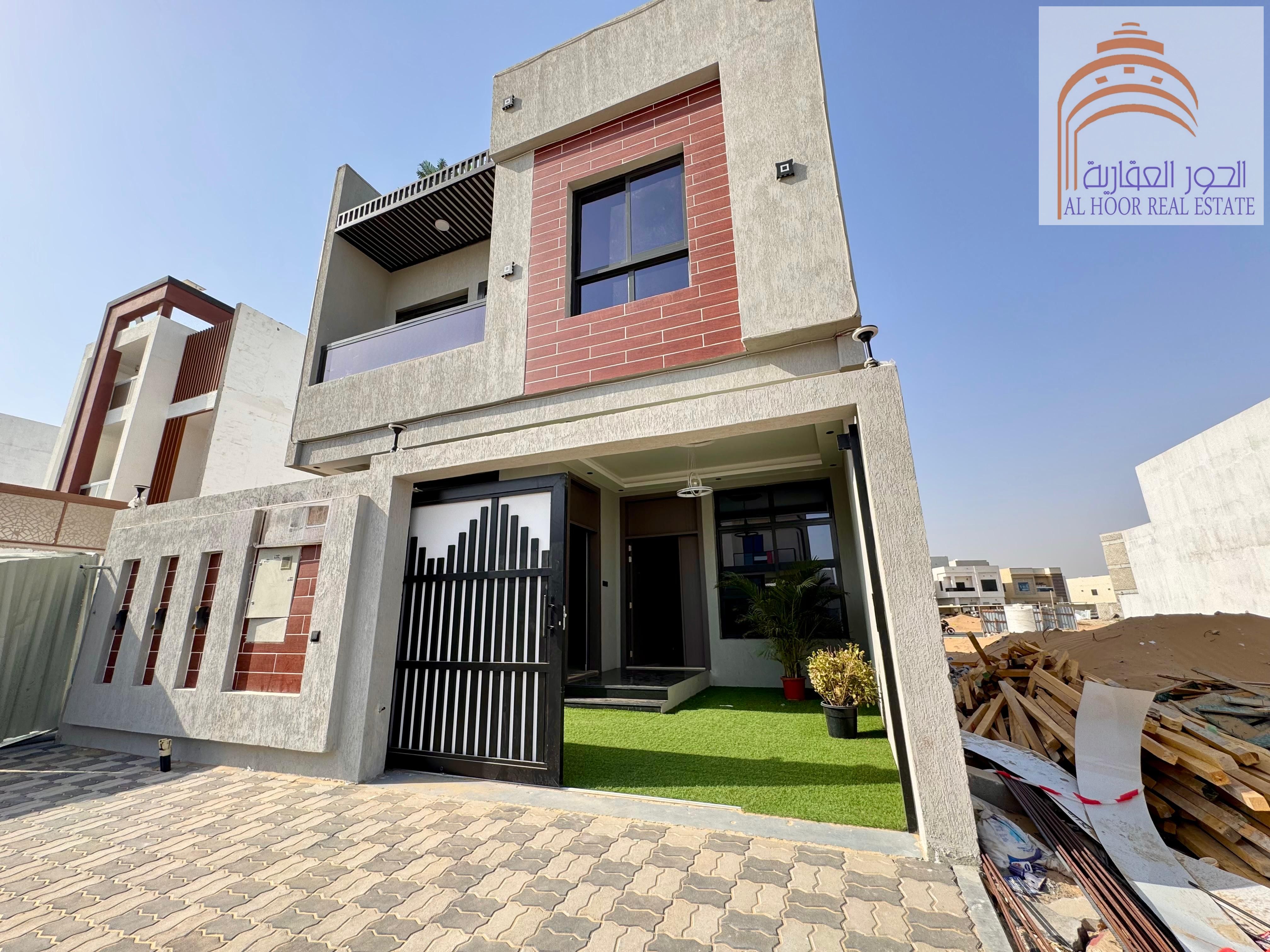 5 Master Bedroom Townhouse (2 floors) for Sale in Zahya Ajman - Freehold for all