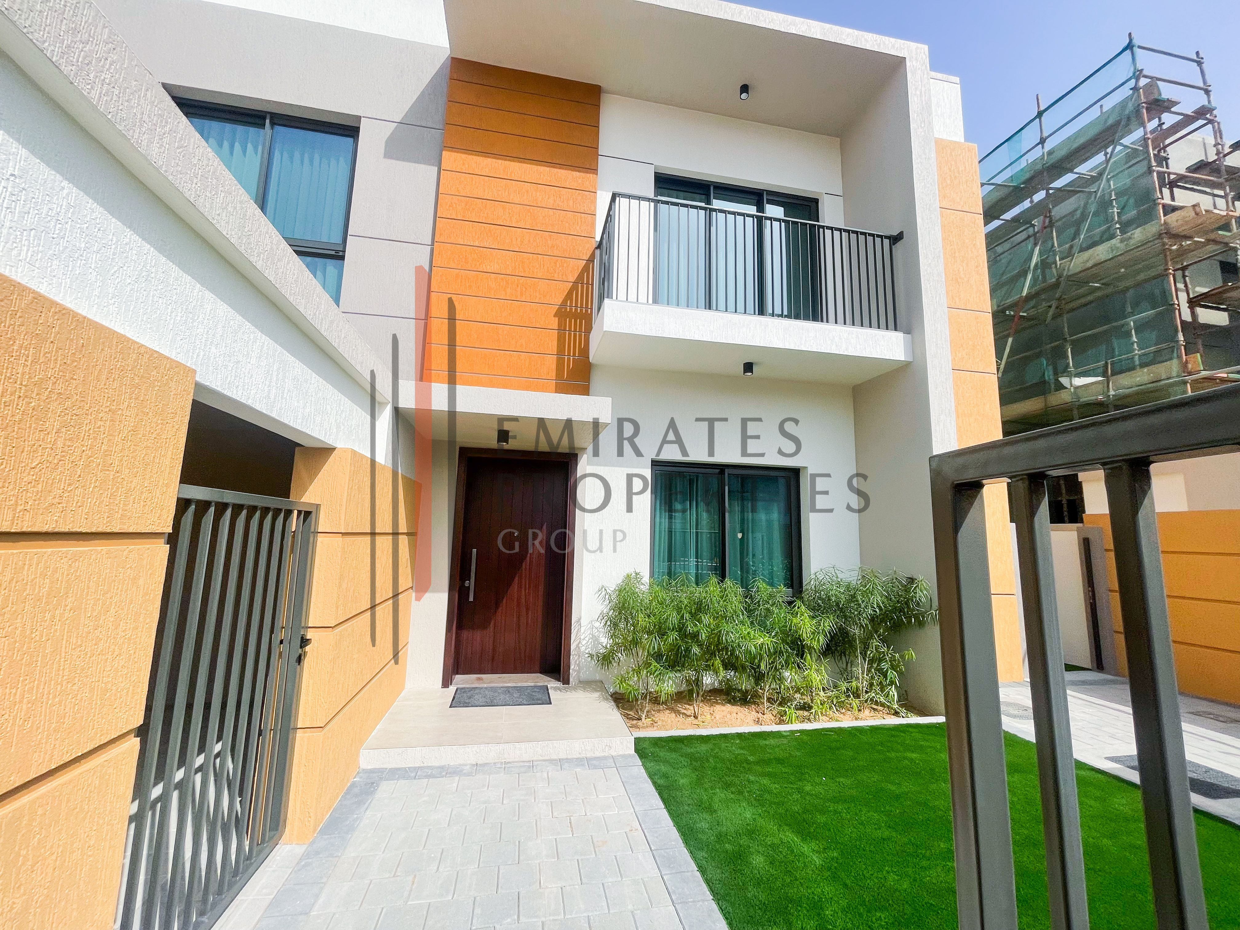 PREMIUM QUALITY I 4 BHK TOWN HOUSE I HANDOVER 2025