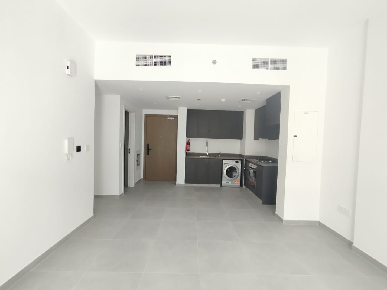 2BHK Apartment for Rent – Tiraz 6, Jada, Sharjah