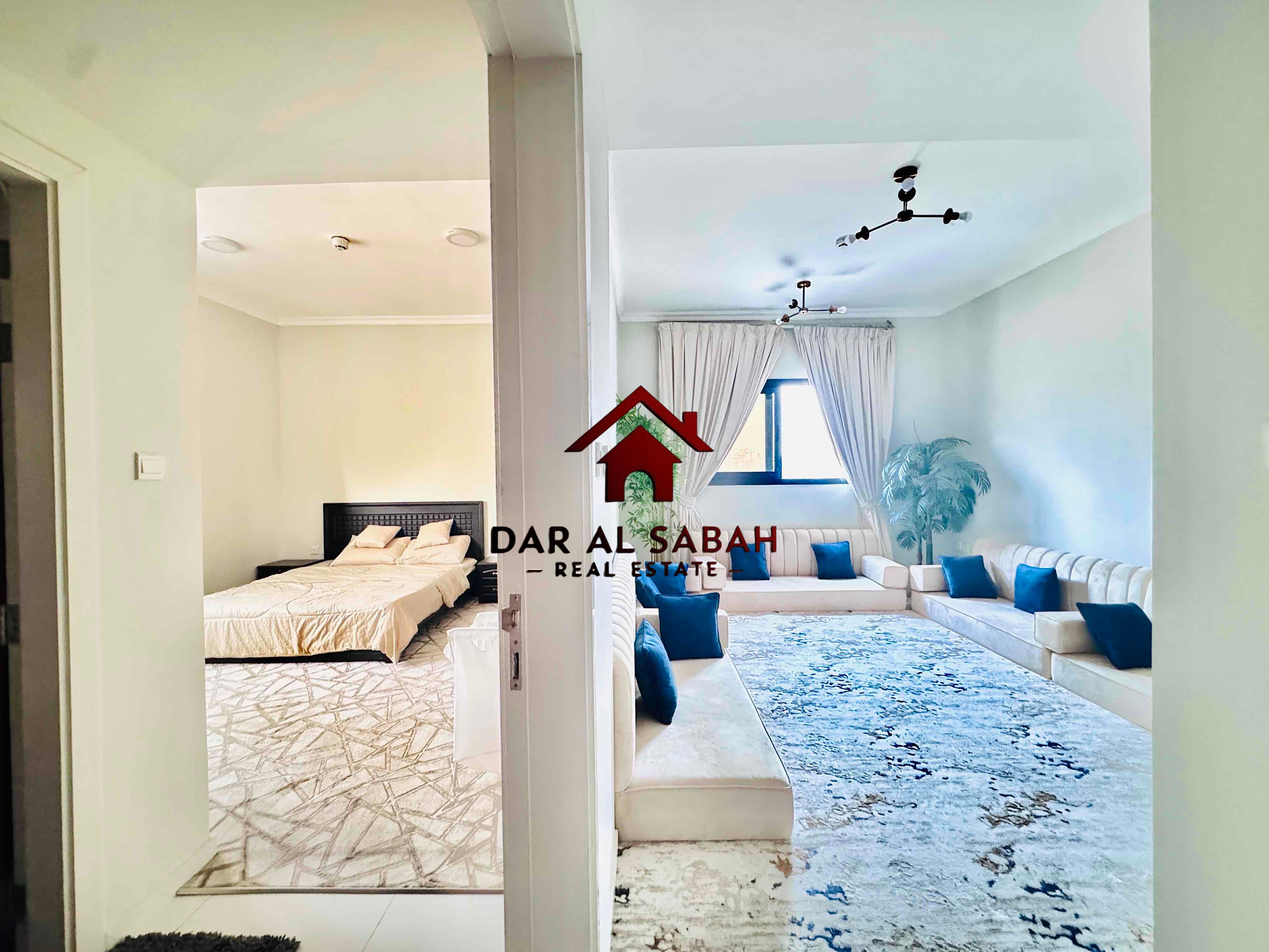 Fully furnished unit/with All appliances/High floor good view/Ready to move /On the Road building