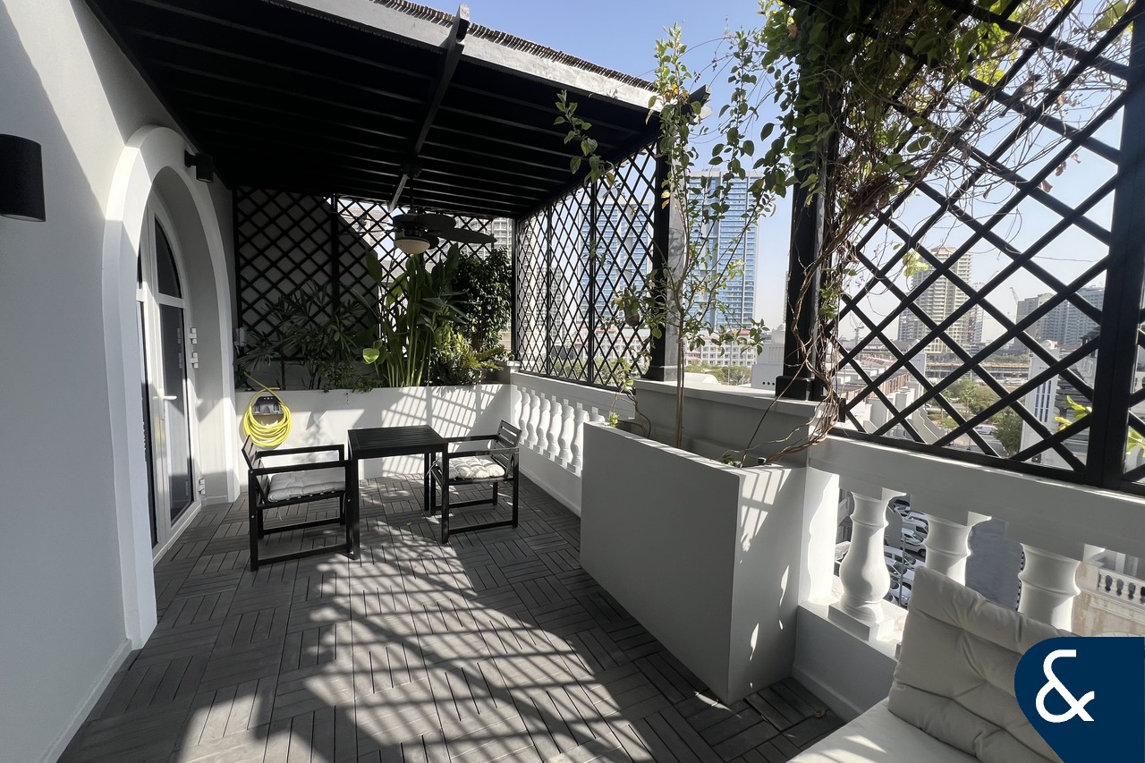 Furnished | Modern |Option for Bills Included